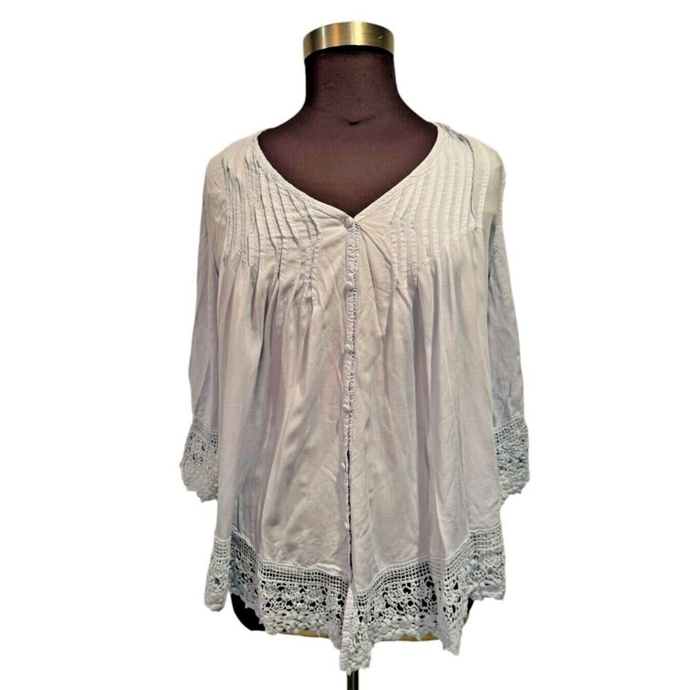 Solitaire light blue button down blouse lace v neck‎ rayon plus size 2X pleated